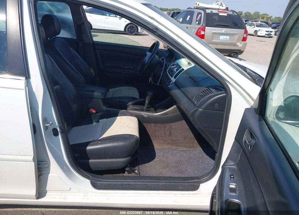 2004 TOYOTA CAMRY SE VIN: 4T1BE32K44U310009