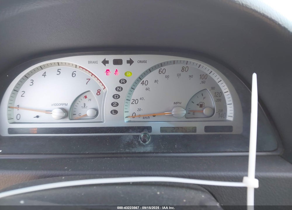 2004 TOYOTA CAMRY SE VIN: 4T1BE32K44U310009