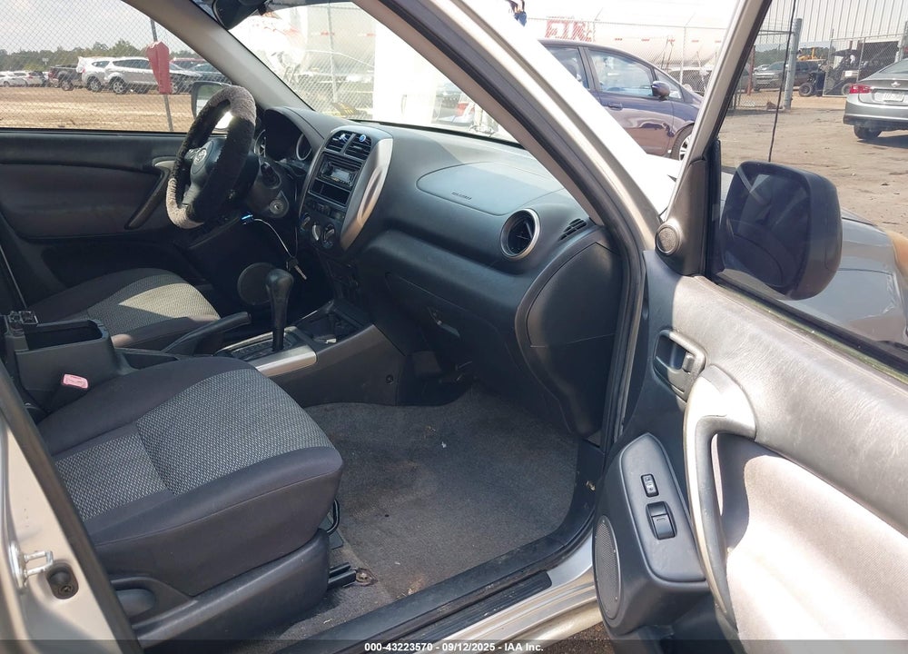 2005 TOYOTA RAV4 VIN: JTEGD20V250087333