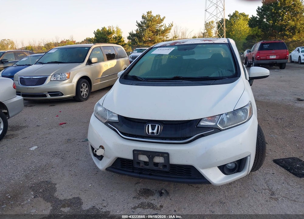 2015 HONDA FIT VIN: 3HGGK5H86FM736187