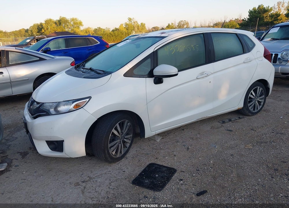 2015 HONDA FIT VIN: 3HGGK5H86FM736187