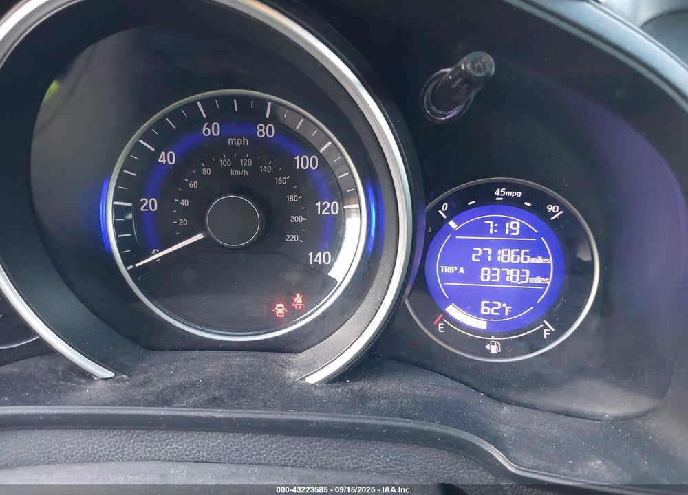 2015 HONDA FIT VIN: 3HGGK5H86FM736187