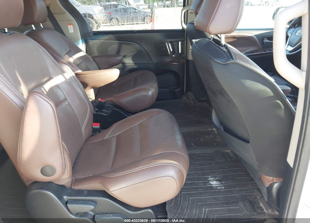2015 TOYOTA SIENNA LIMITED 7 PASSENGER VIN: 5TDDK3DCXFS101604