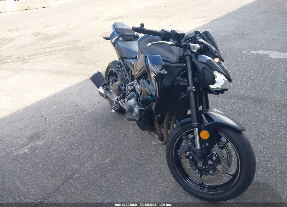 2017 KAWASAKI ZR900 VIN: JKAZR2A1XHDA21388