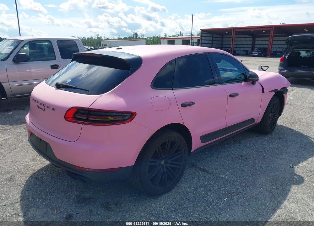2015 PORSCHE MACAN VIN: WP1AB2A57FLB41920