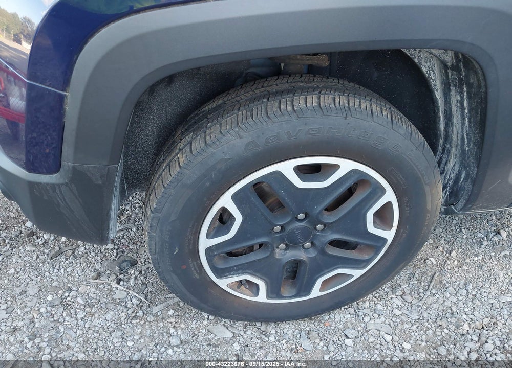 2016 JEEP RENEGADE VIN: ZACCJBCT1GPC81340