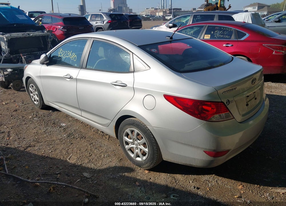 2013 HYUNDAI ACCENT VIN: KMHCT4AE7DU502892