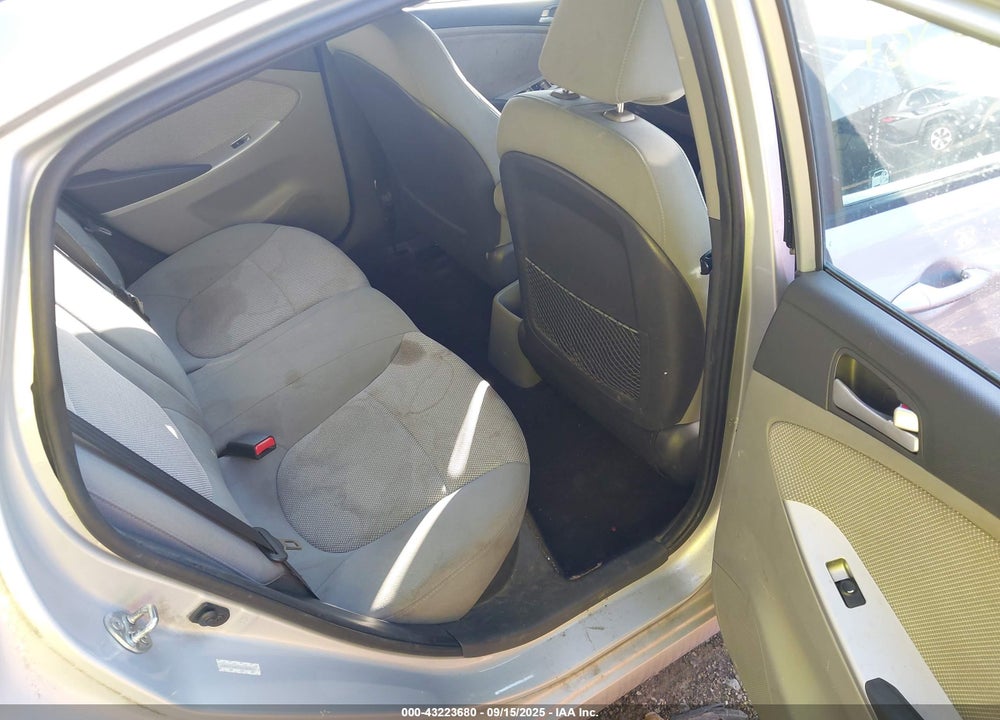2013 HYUNDAI ACCENT VIN: KMHCT4AE7DU502892