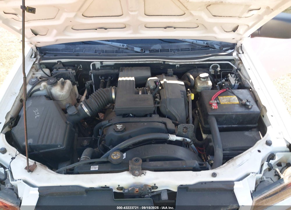 2004 CHEVROLET COLORADO LS VIN: 1GCCS196948187959
