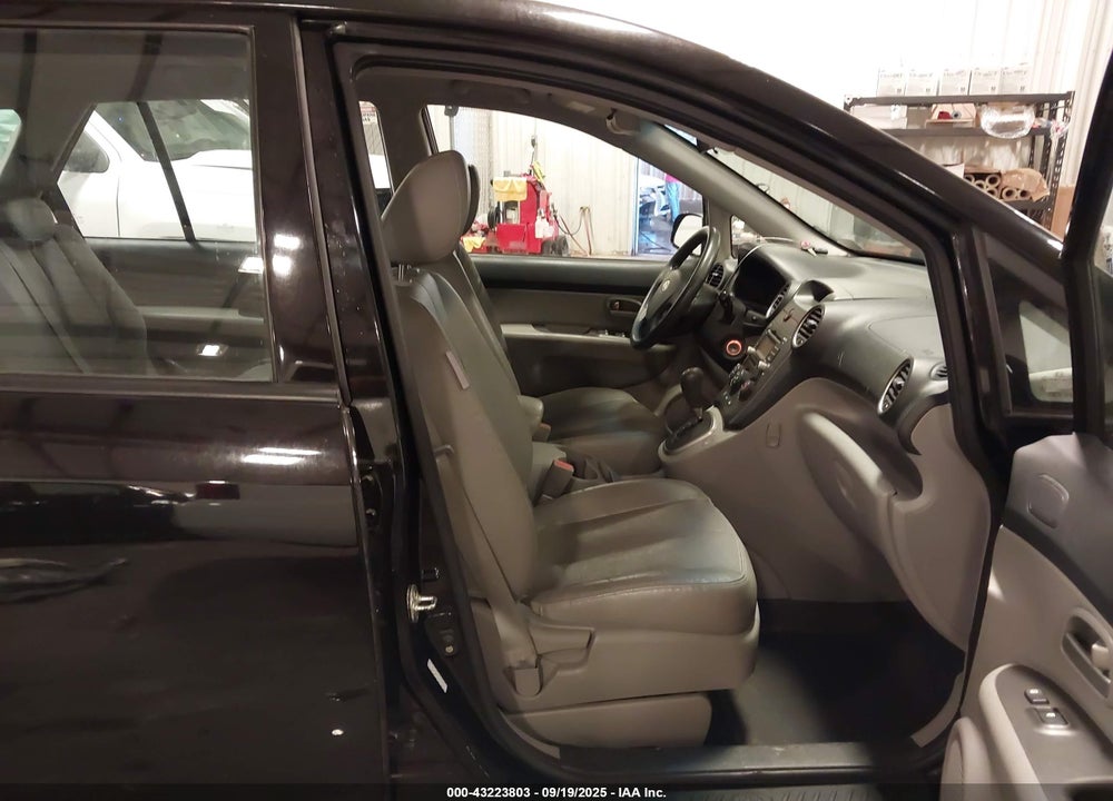 2009 KIA RONDO EX V6 VIN: KNAFG526797279209