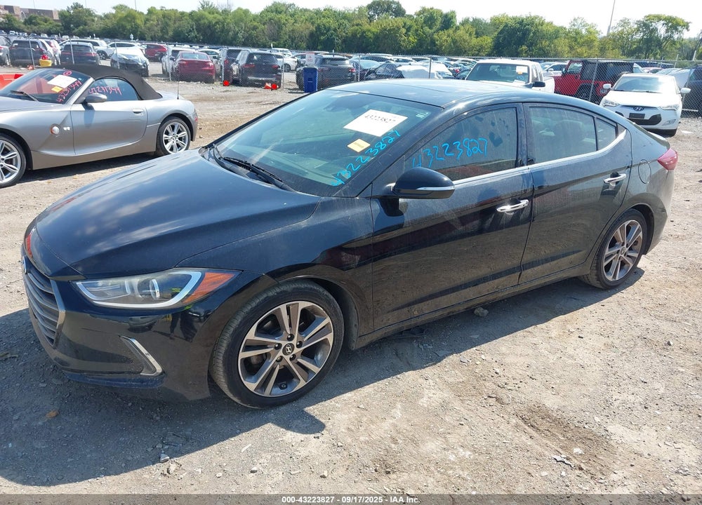 2017 HYUNDAI ELANTRA VIN: 5NPD84LF2HH035817