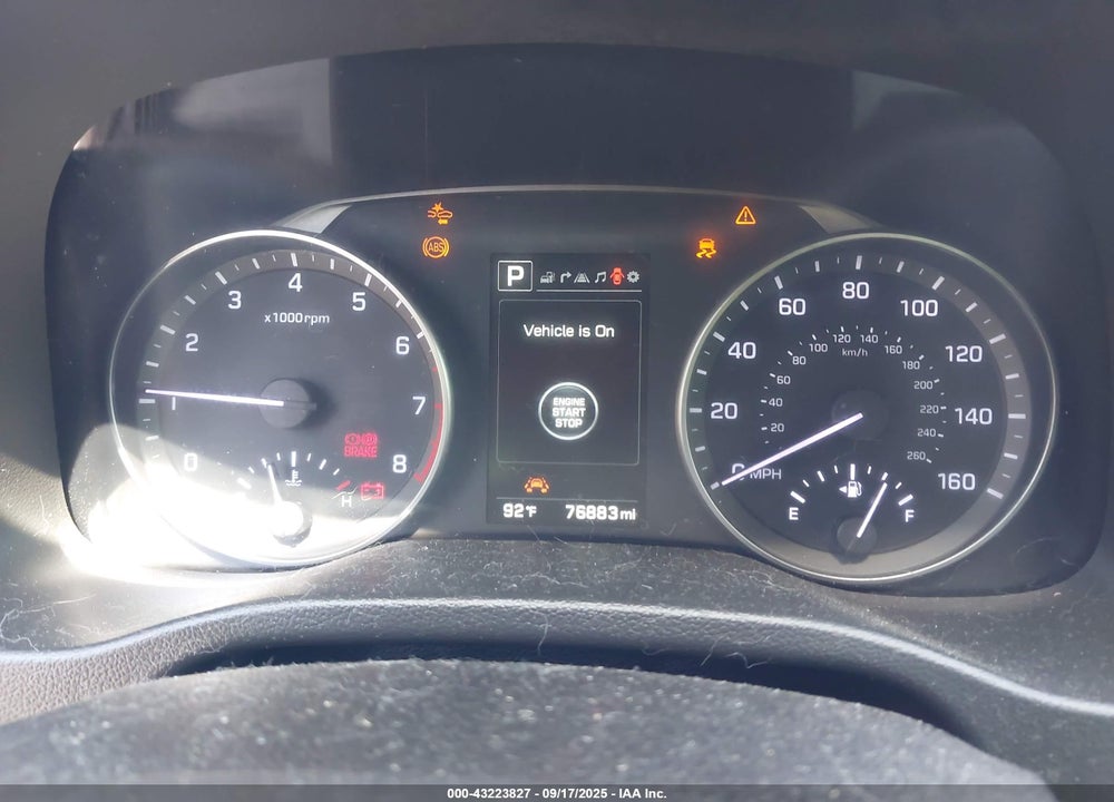 2017 HYUNDAI ELANTRA VIN: 5NPD84LF2HH035817