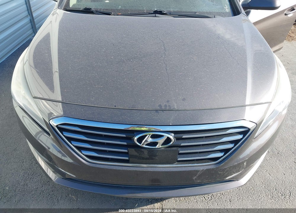 2015 HYUNDAI SONATA SE VIN: 5NPE24AF7FH237008