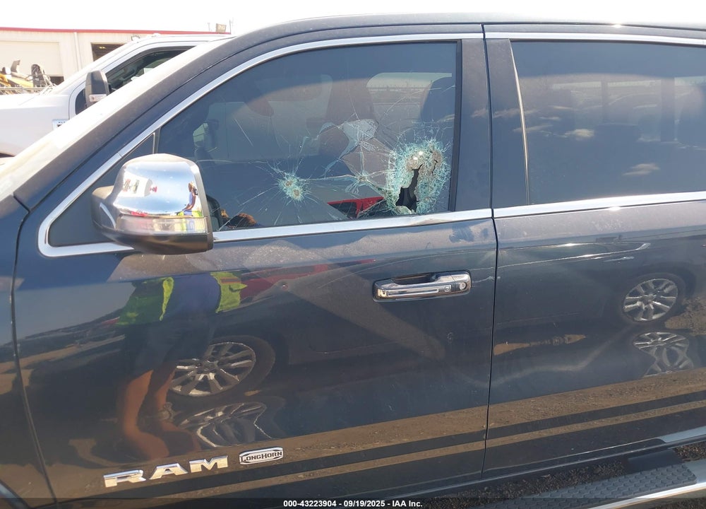 2019 RAM 1500 VIN: 1C6SRFKT2KN749646