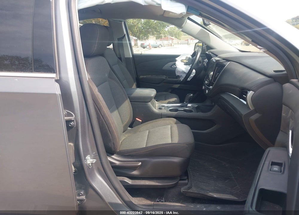 2019 CHEVROLET TRAVERSE VIN: 1GNEVGKW7KJ300169