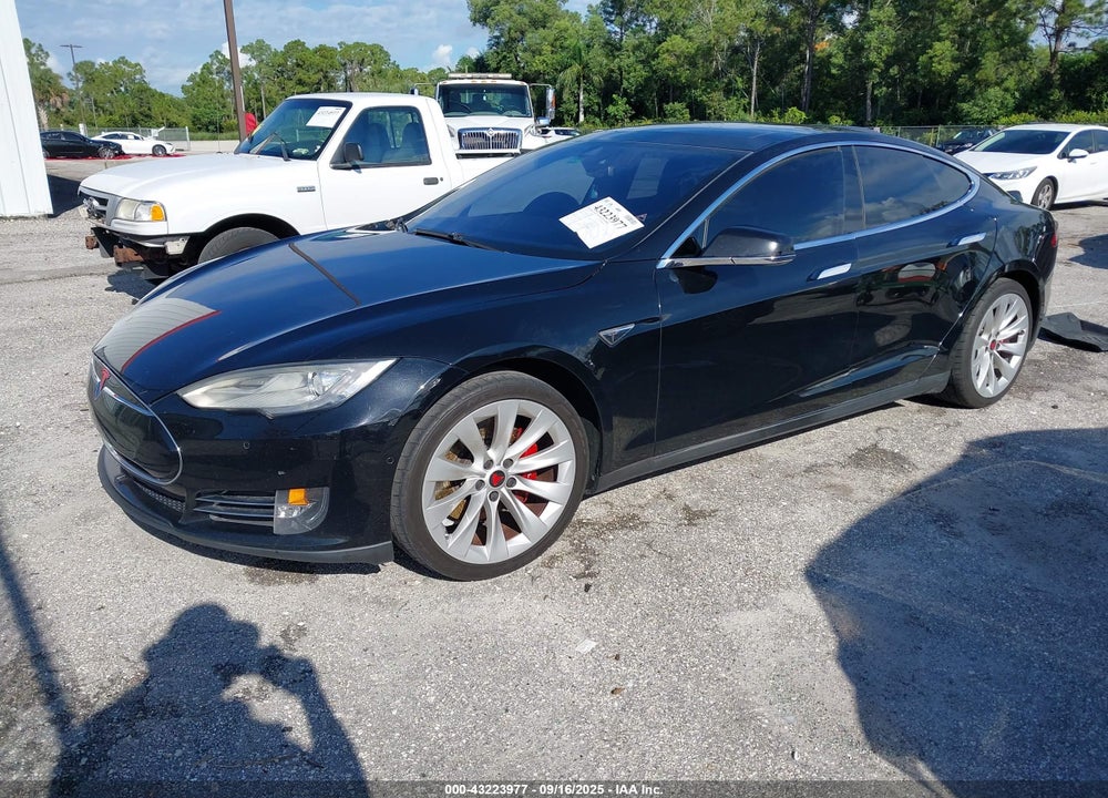 2014 TESLA MODEL S VIN: 5YJSA1H17EFP63795