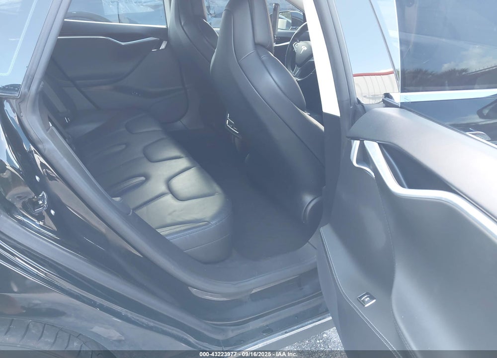2014 TESLA MODEL S VIN: 5YJSA1H17EFP63795