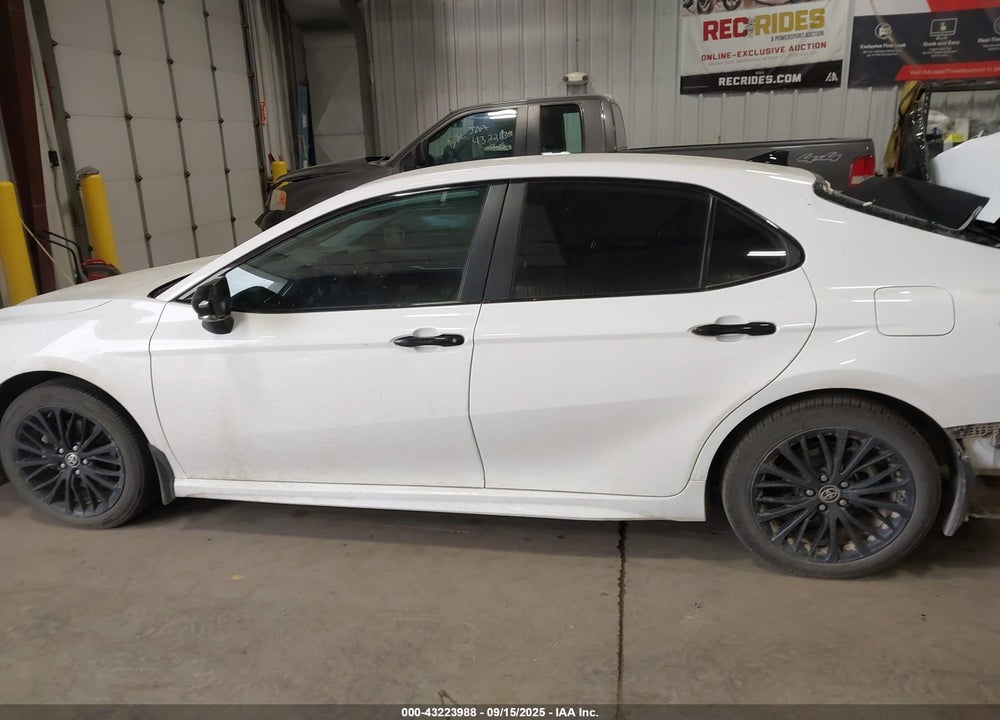 2022 TOYOTA CAMRY SE NIGHTSHADE SPECIAL AWD VIN: 4T1T11BK2NU068410