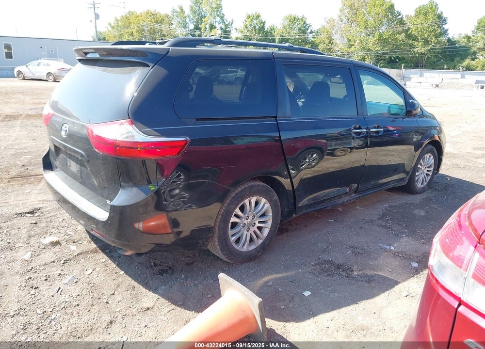 2015 TOYOTA SIENNA XLE 8 PASSENGER VIN: 5TDYK3DC1FS628030