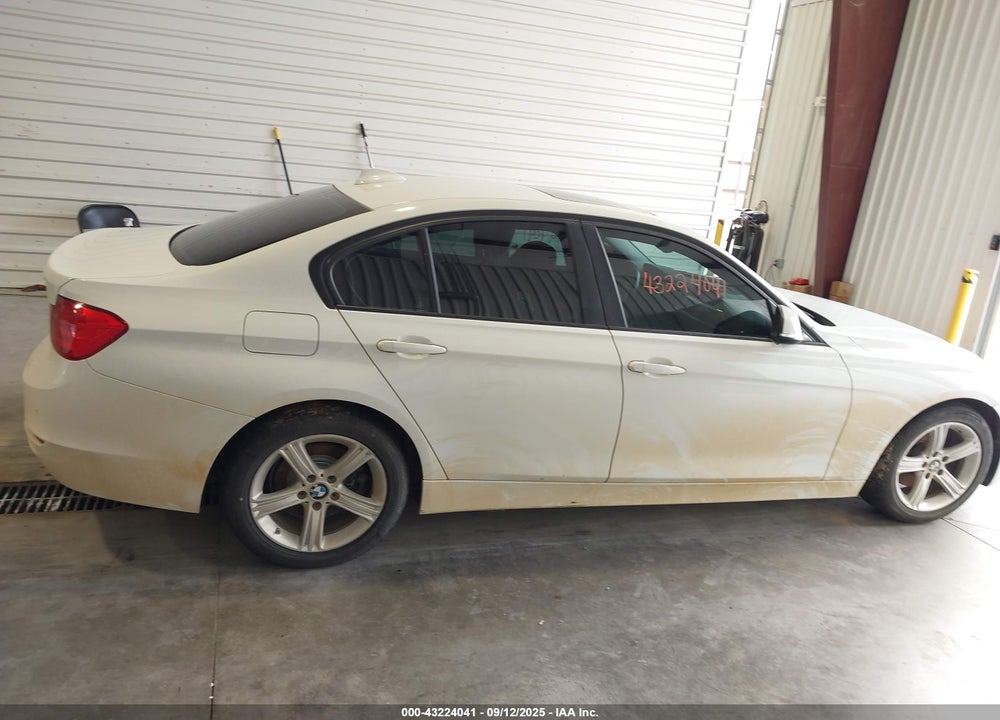 2014 BMW 3 SERIES VIN: WBA3D3C55EF099345