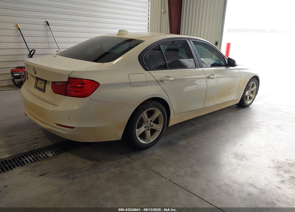 2014 BMW 3 SERIES VIN: WBA3D3C55EF099345