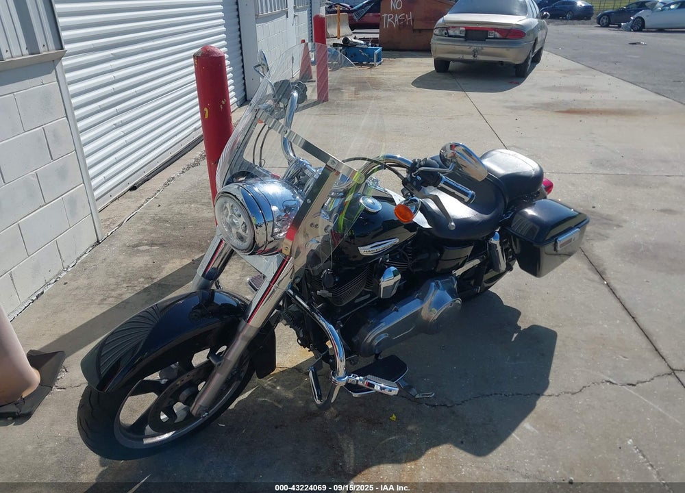 2016 HARLEY-DAVIDSON FLD SWITCHBACK VIN: 1HD1GZM16GC325332