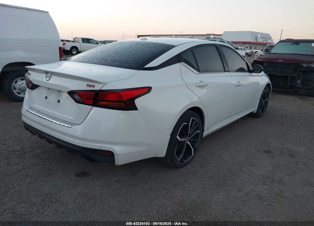 2023 NISSAN ALTIMA SR FWD VIN: 1N4BL4CV4PN349549