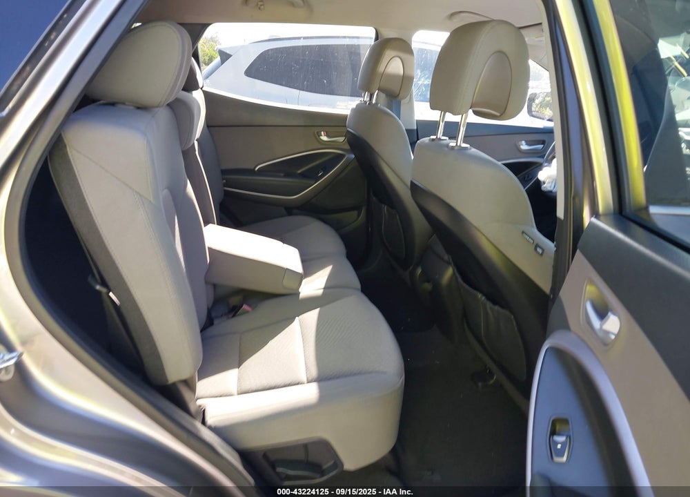 2015 HYUNDAI SANTA FE SPORT 2.4L VIN: 5XYZT3LB1FG305071