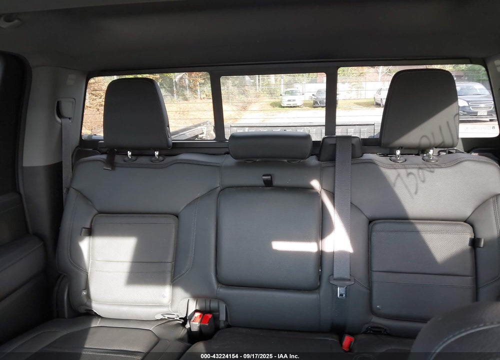 2020 GMC SIERRA 3500HD 4WD  STANDARD BED DENALI VIN: 1GT49WEY5LF338021