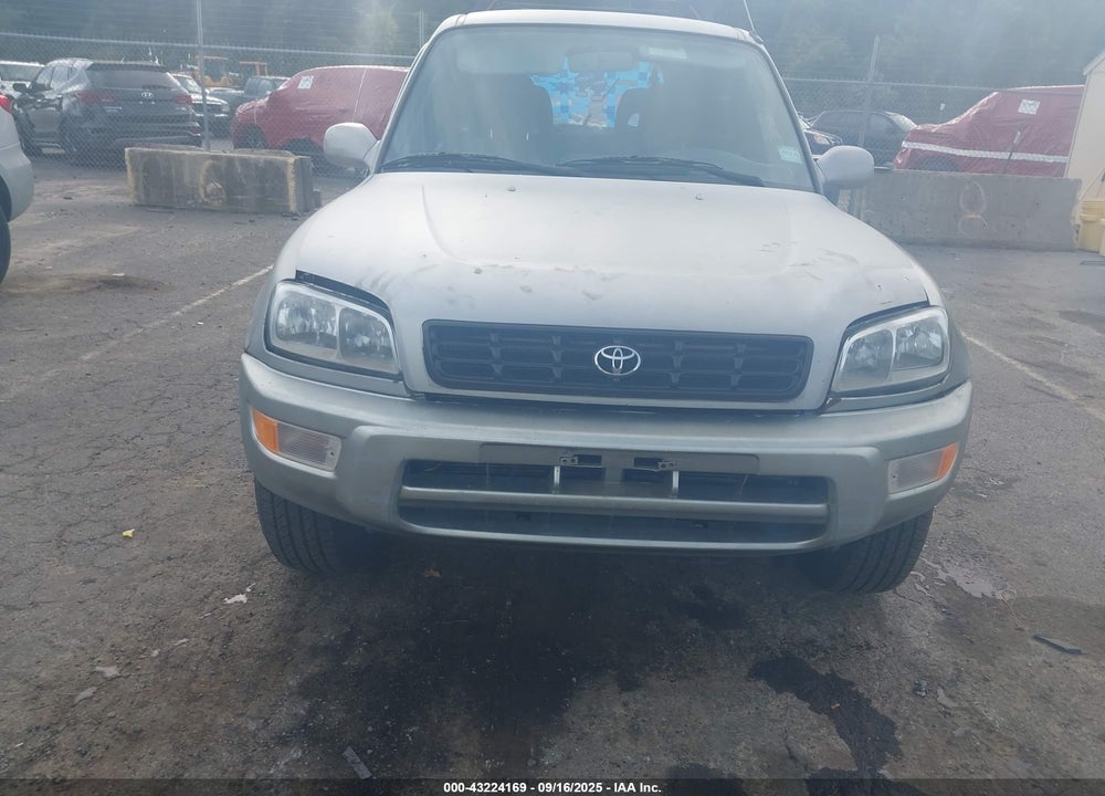1999 TOYOTA RAV4 VIN: JT3HP10V7X7112770