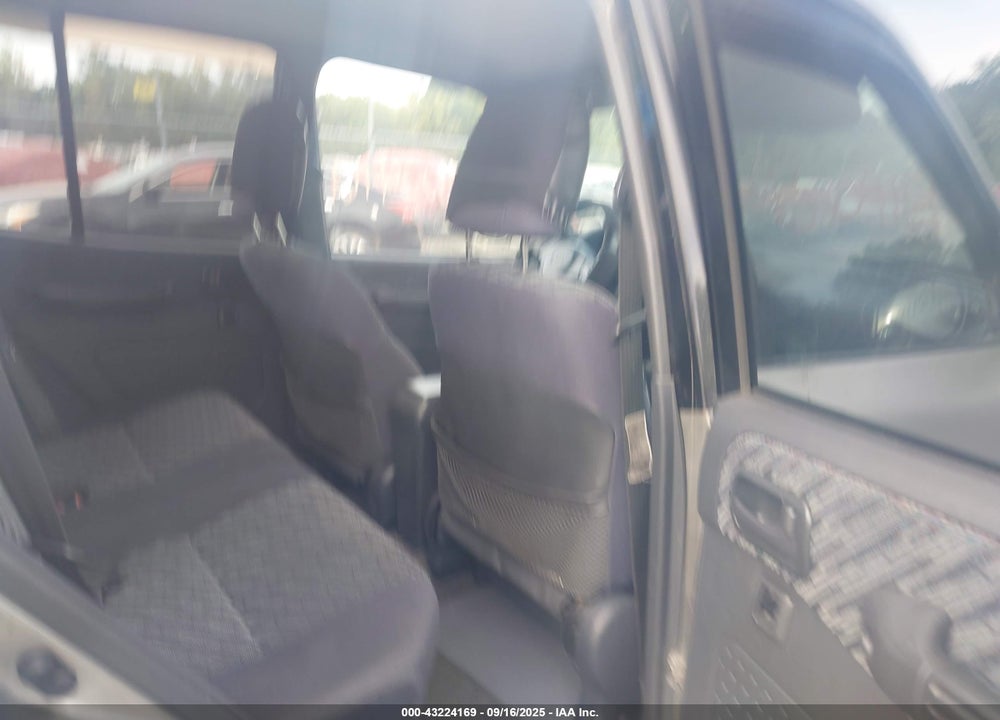 1999 TOYOTA RAV4 VIN: JT3HP10V7X7112770