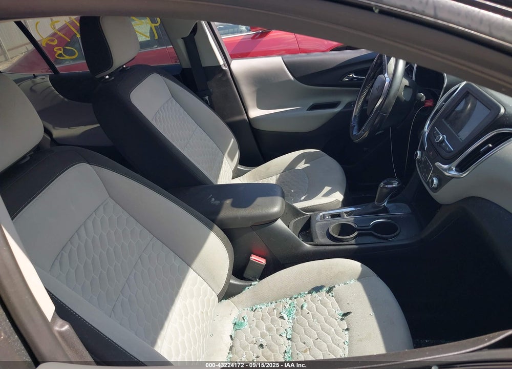 2019 CHEVROLET EQUINOX VIN: 2GNAXKEV2K6273670