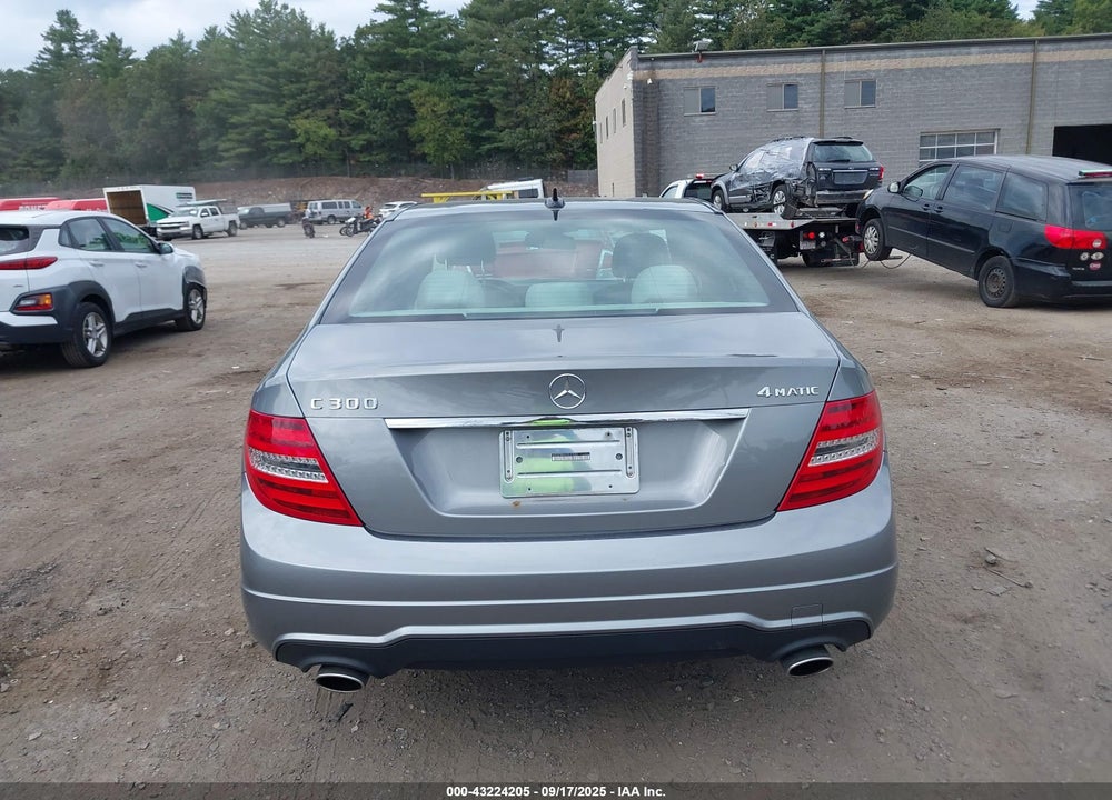 2012 MERCEDES-BENZ C CLASS VIN: WDDGF8BBXCR229544