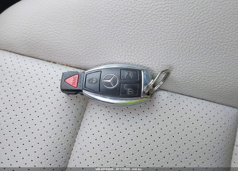 2012 MERCEDES-BENZ C CLASS VIN: WDDGF8BBXCR229544