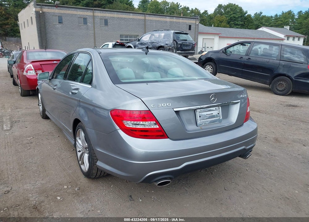 2012 MERCEDES-BENZ C CLASS VIN: WDDGF8BBXCR229544