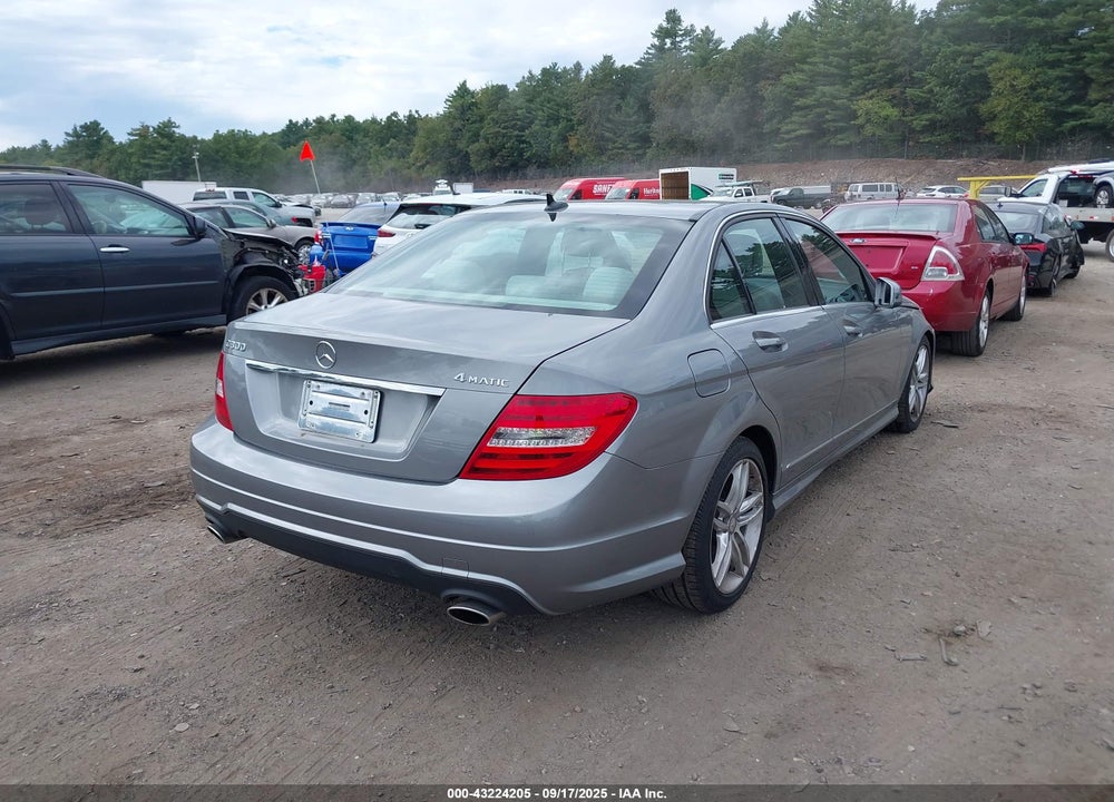 2012 MERCEDES-BENZ C CLASS VIN: WDDGF8BBXCR229544