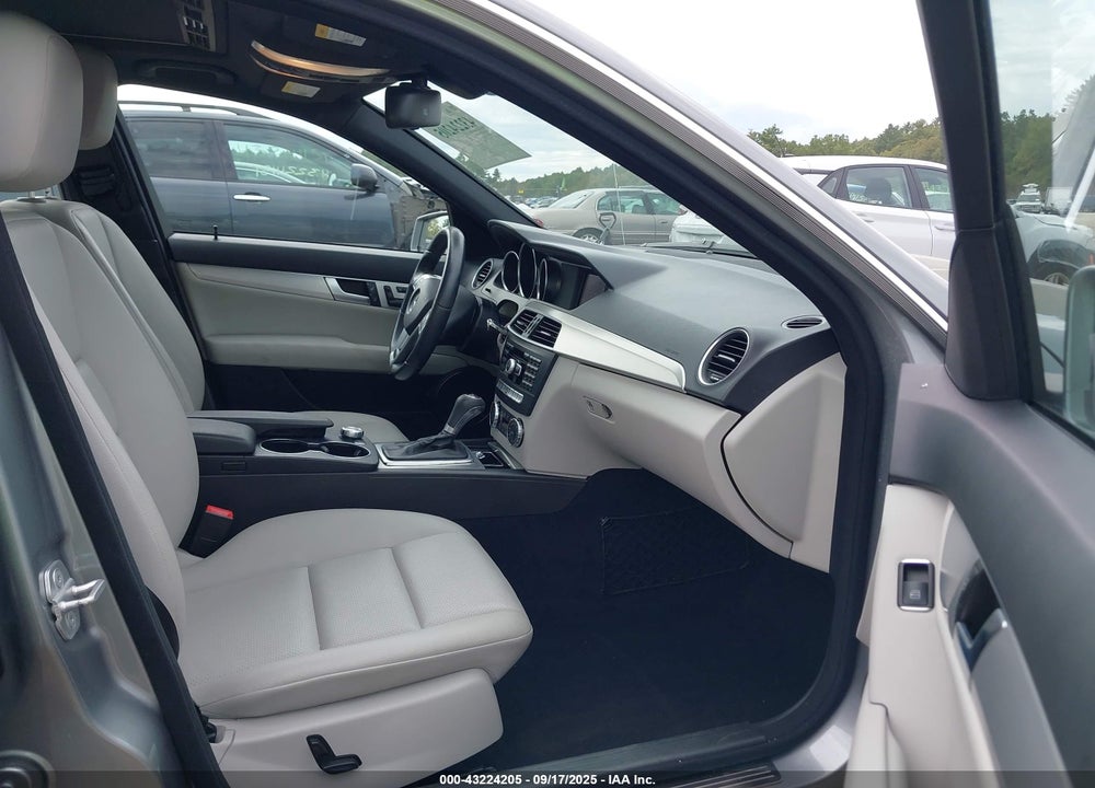 2012 MERCEDES-BENZ C CLASS VIN: WDDGF8BBXCR229544