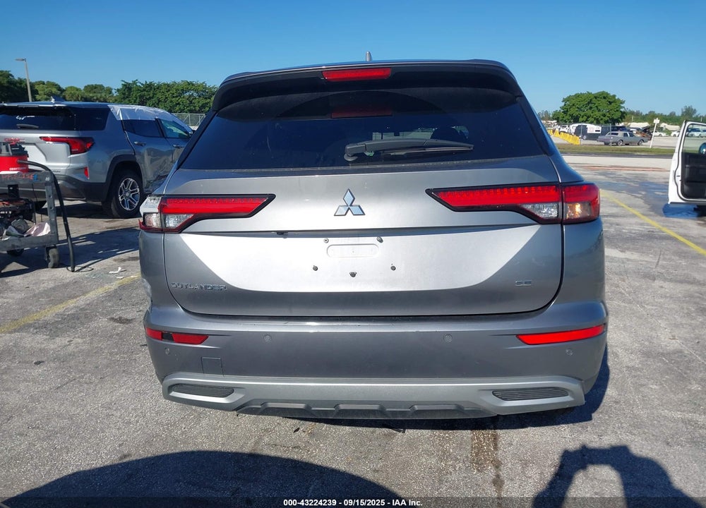 2024 MITSUBISHI OUTLANDER SE 2.5 2WD/SE BLACK EDITION S-AWC/SE BLACK EDITION W/PANO ROOF S-AWC VIN: JA4J3VA86RZ028157
