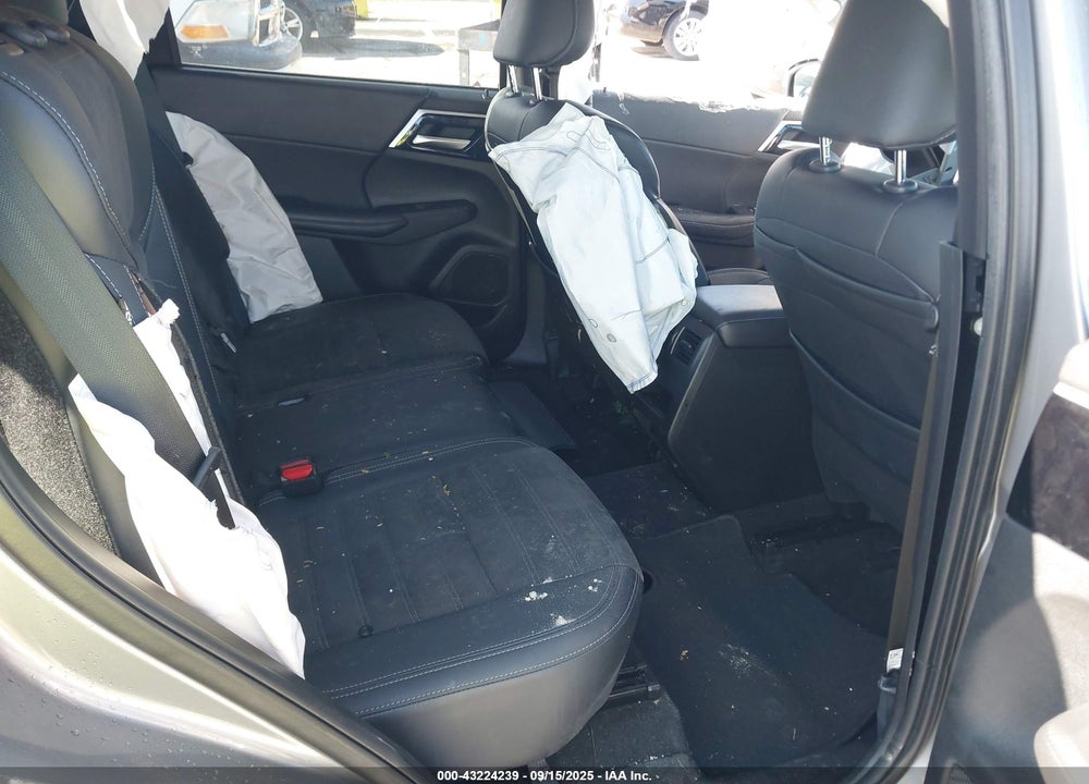 2024 MITSUBISHI OUTLANDER SE 2.5 2WD/SE BLACK EDITION S-AWC/SE BLACK EDITION W/PANO ROOF S-AWC VIN: JA4J3VA86RZ028157