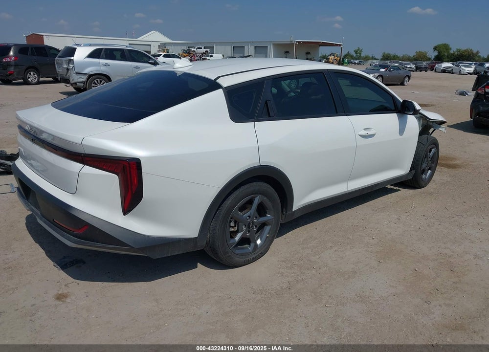2025 KIA K4 VIN: 3KPFT4DEXSE033094