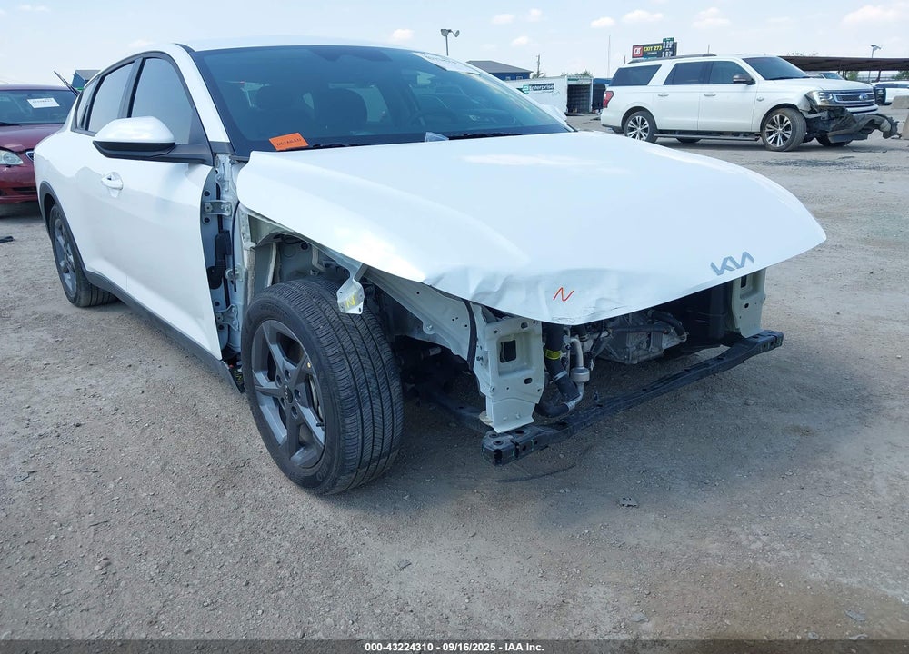 2025 KIA K4 VIN: 3KPFT4DEXSE033094