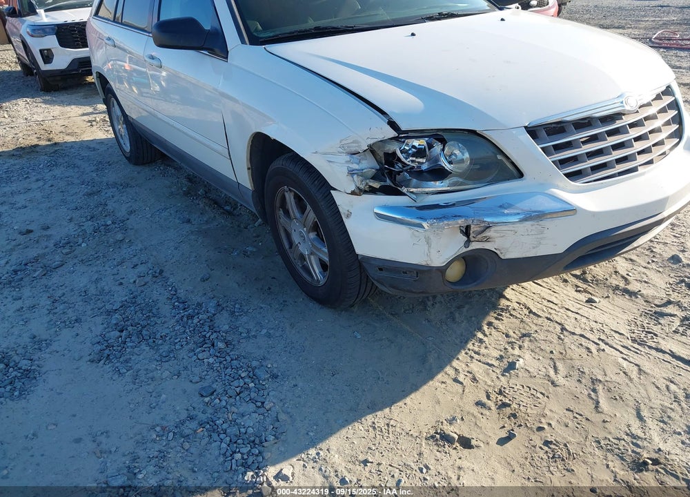 2004 CHRYSLER PACIFICA VIN: 2C8GM68424R630061