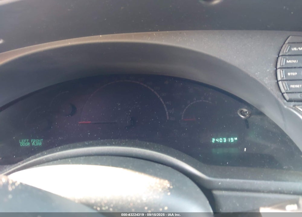 2004 CHRYSLER PACIFICA VIN: 2C8GM68424R630061