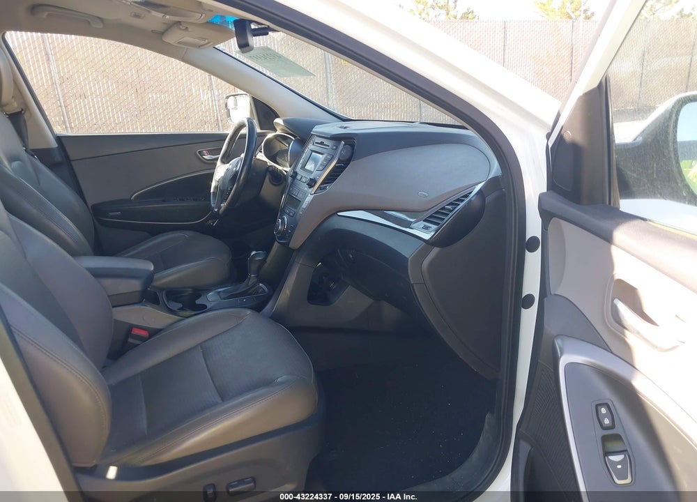 2013 HYUNDAI SANTA FE VIN: 5XYZUDLA8DG099819