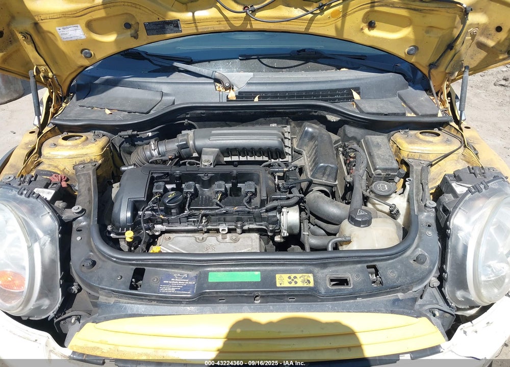 2007 MINI COOPER VIN: WMWMF33547TT56563