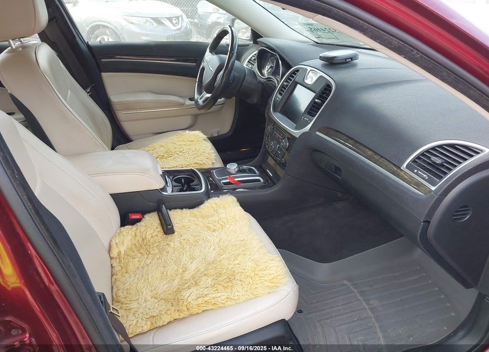 2016 CHRYSLER 300 VIN: 2C3CCAKG5GH191560