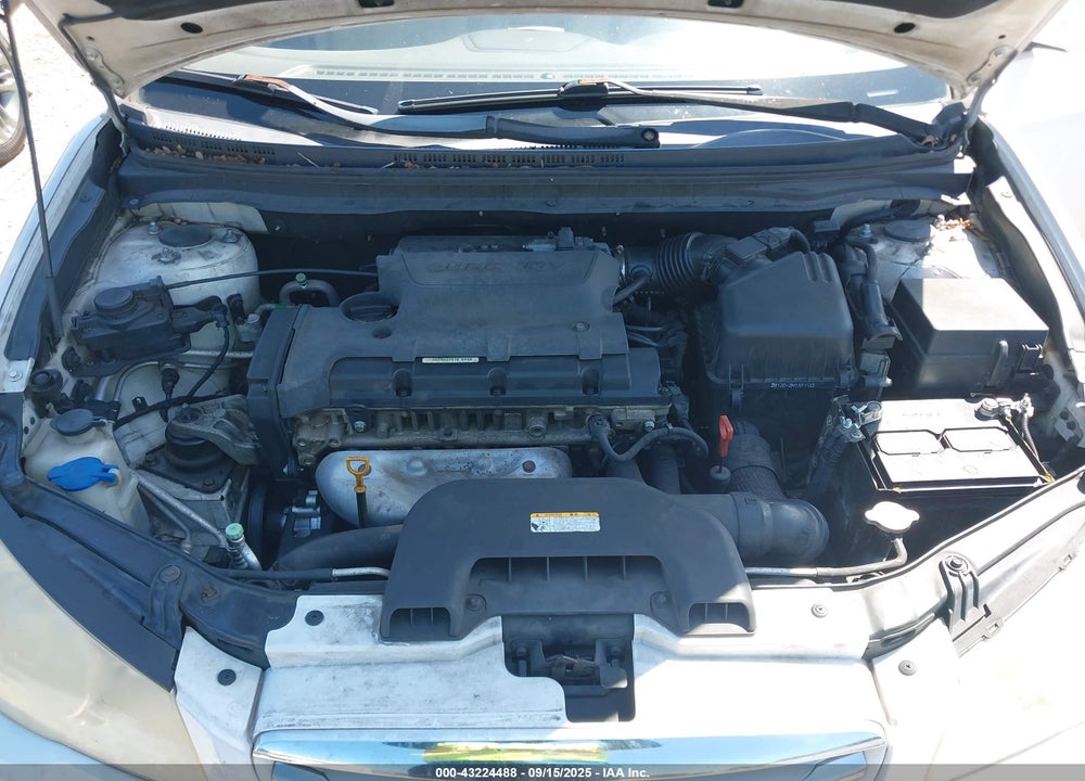 2010 HYUNDAI ELANTRA VIN: KMHDU4AD9AU851394