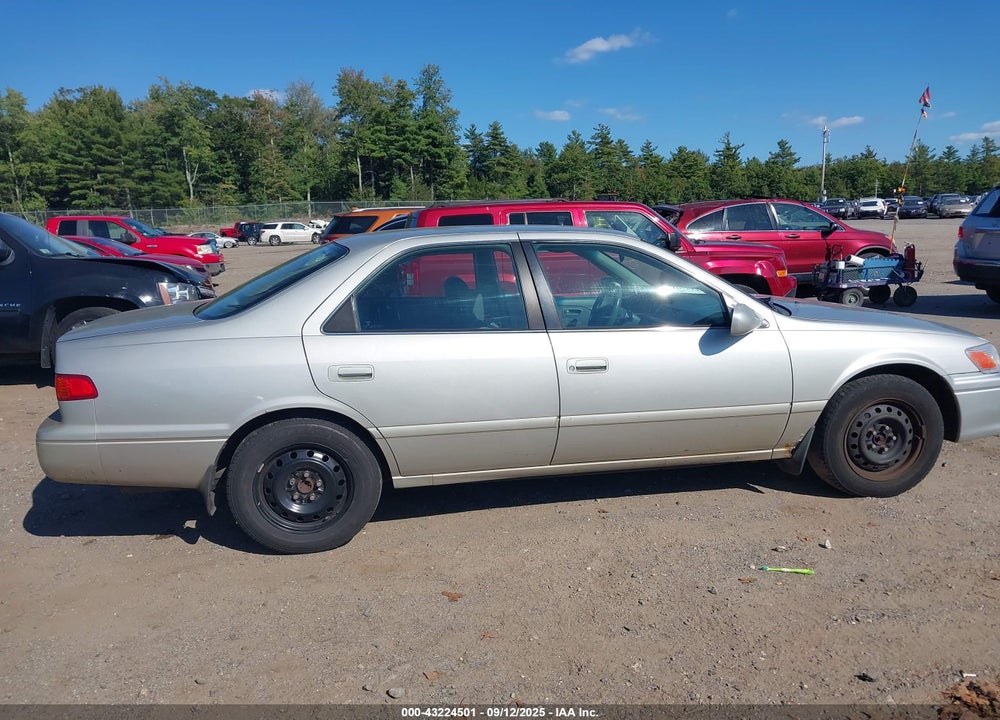 2001 TOYOTA CAMRY LE V6 VIN: 4T1BF22K31U122360