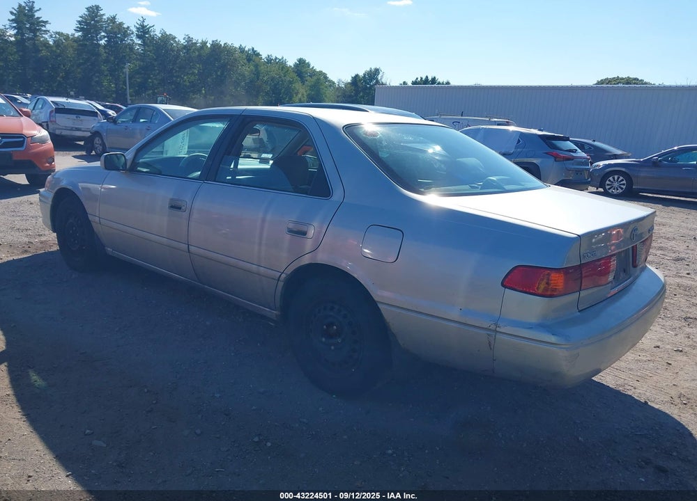 2001 TOYOTA CAMRY LE V6 VIN: 4T1BF22K31U122360