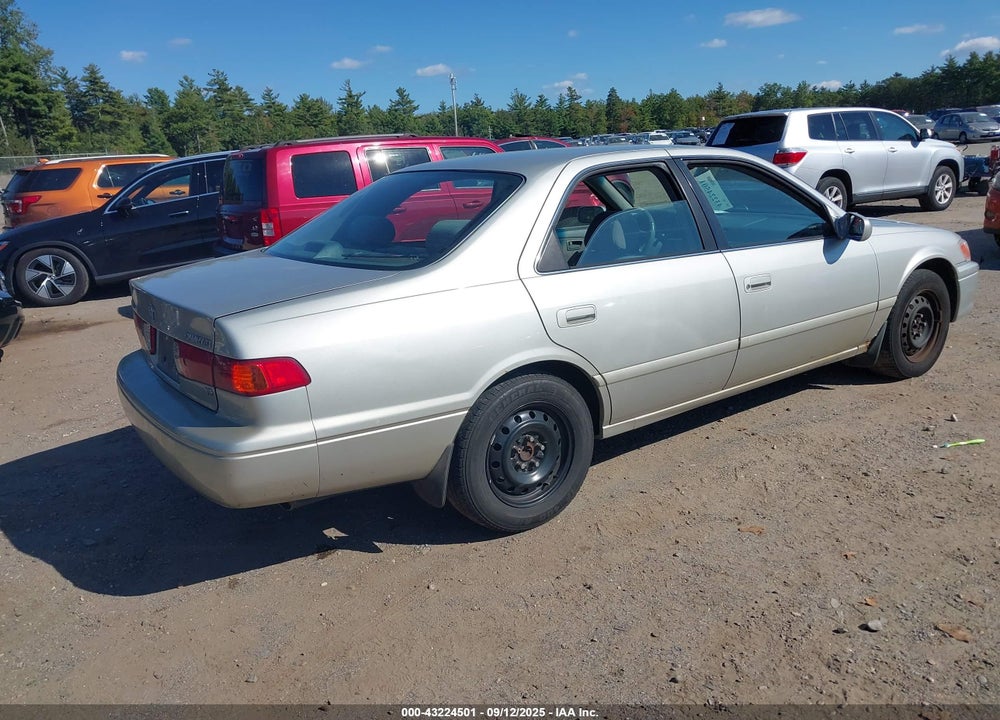2001 TOYOTA CAMRY LE V6 VIN: 4T1BF22K31U122360